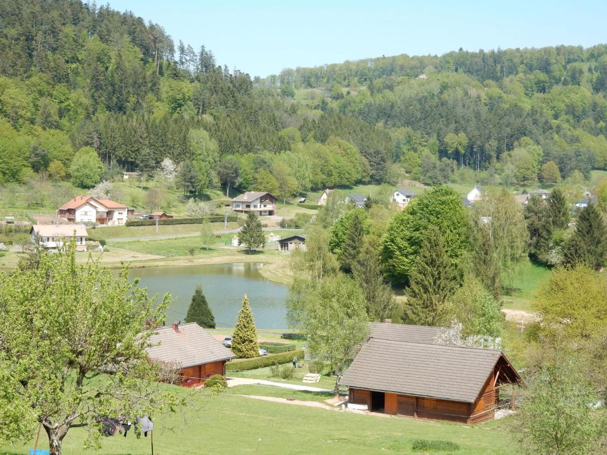 Cosy Holiday Home With Garden In Walscheid Exteriör bild
